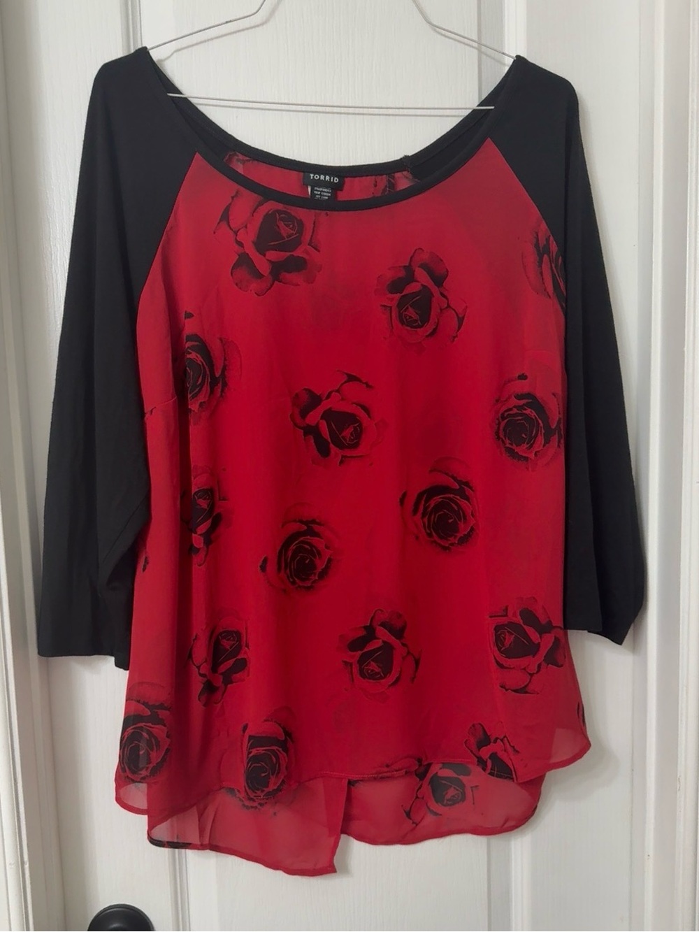 Torrid raglan blouse sheer red chiffon rose black 3/4-length sleeves Size 2